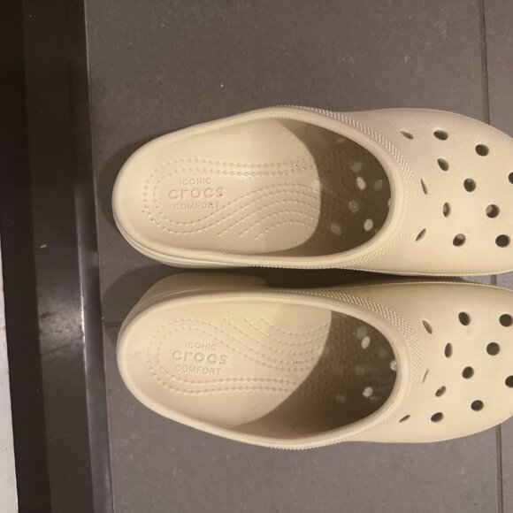 Crocs Siren Clog in Bone Color  M7/W9 - Picture 2 of 5